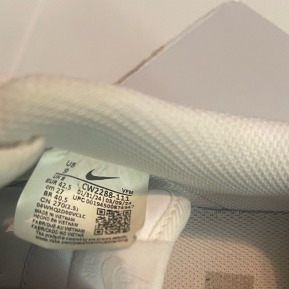 Nike Air Force 1 Men’s White Sneakers - Picture 8 of 9